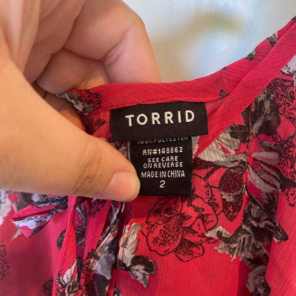 Torrid top - Picture 3 of 3